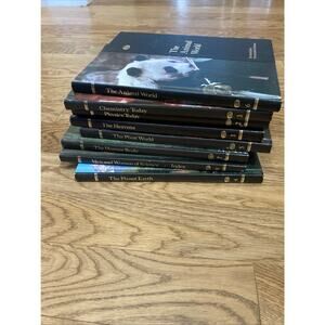 The world book encyclopedia of science lot of 8 books